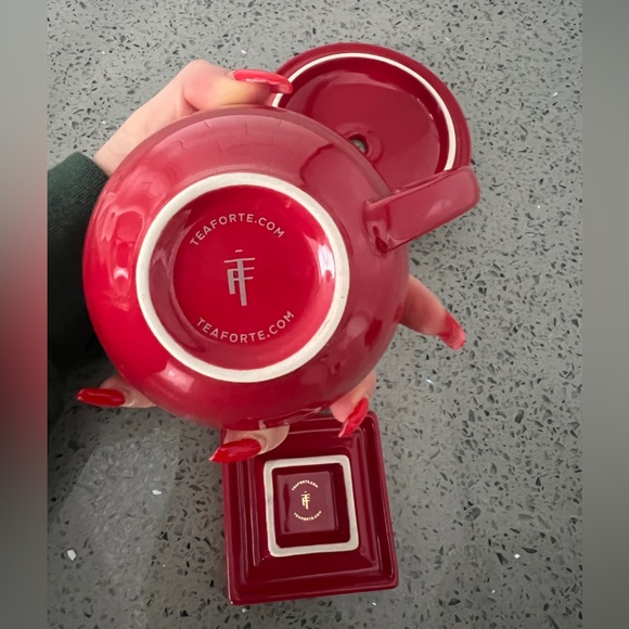 Tea Forte cafe cup, in red - Picture 3 of 3